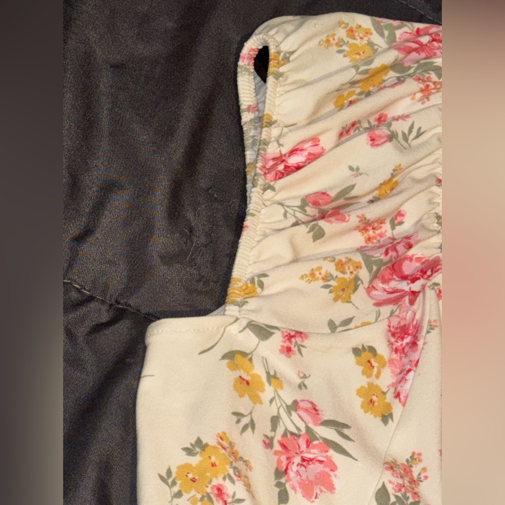 Lg Floral Woman’s Dress with Rope Belt! - Picture 4 of 7